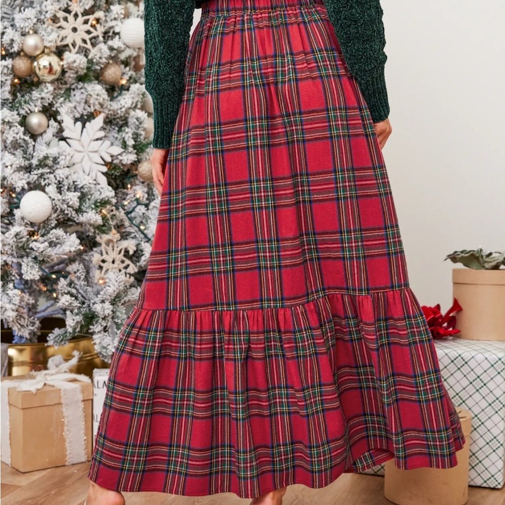 Cupshe Red and Green Plaid Maxi Skirt - Picture 2 of 3